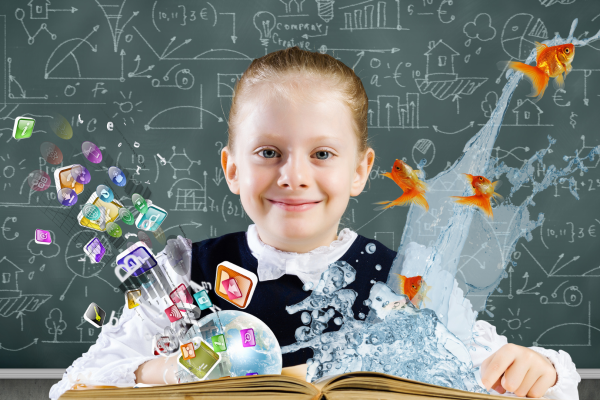 Boldog gyerek az iskolában