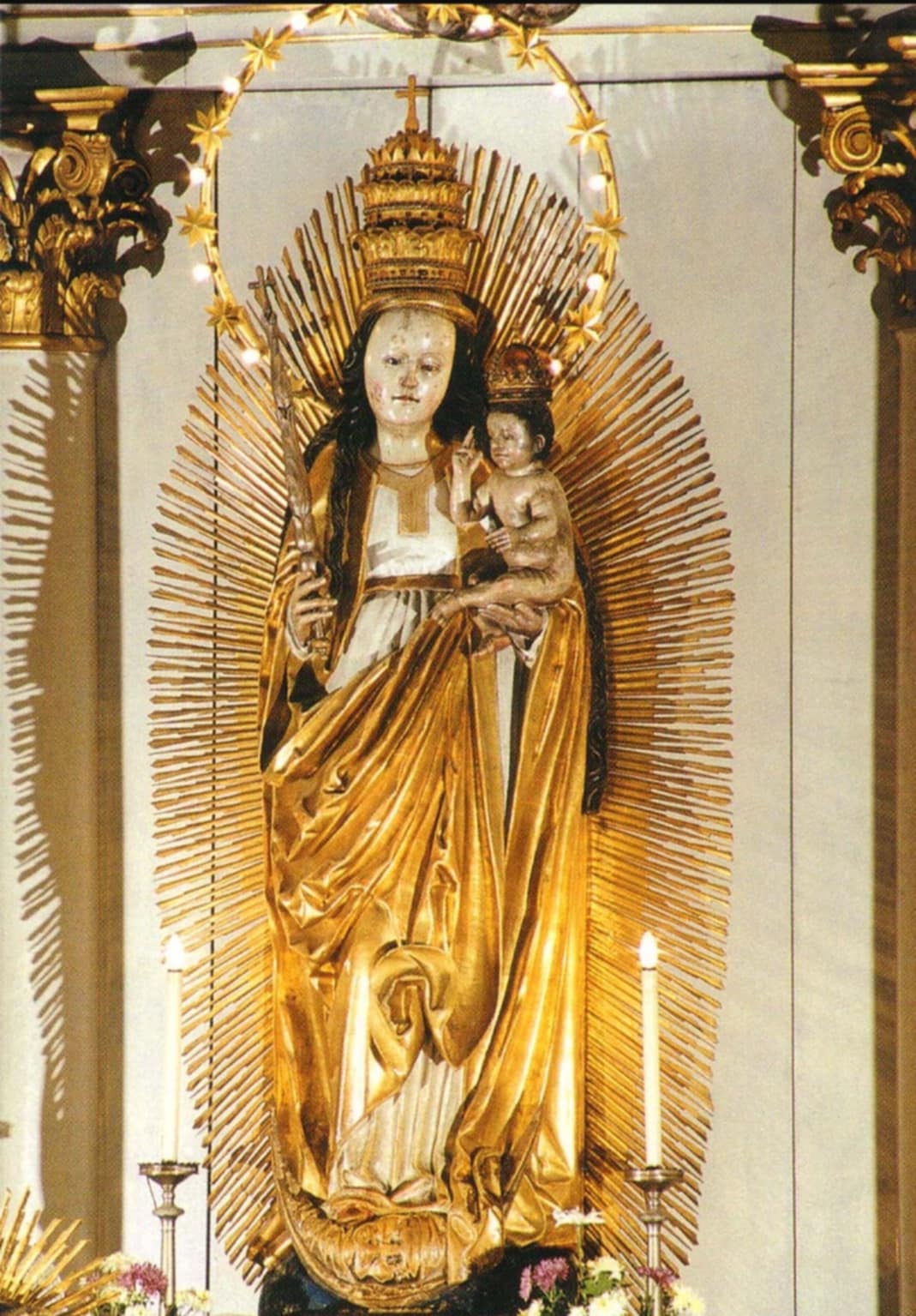 Csíksomlyói Szűz Mária szobor